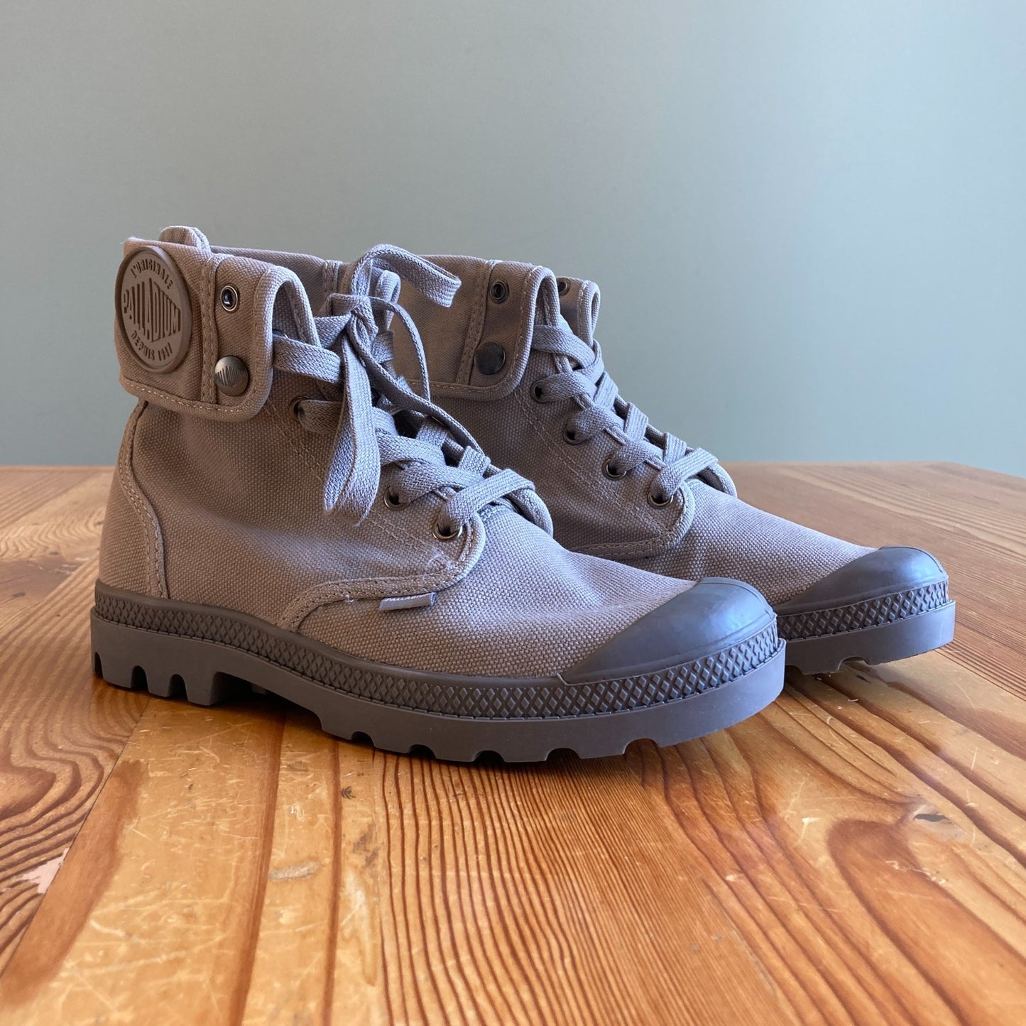 7 - Palladium Gray Fold Over Canvas Womens Boots NEW w/ Box 0817LS