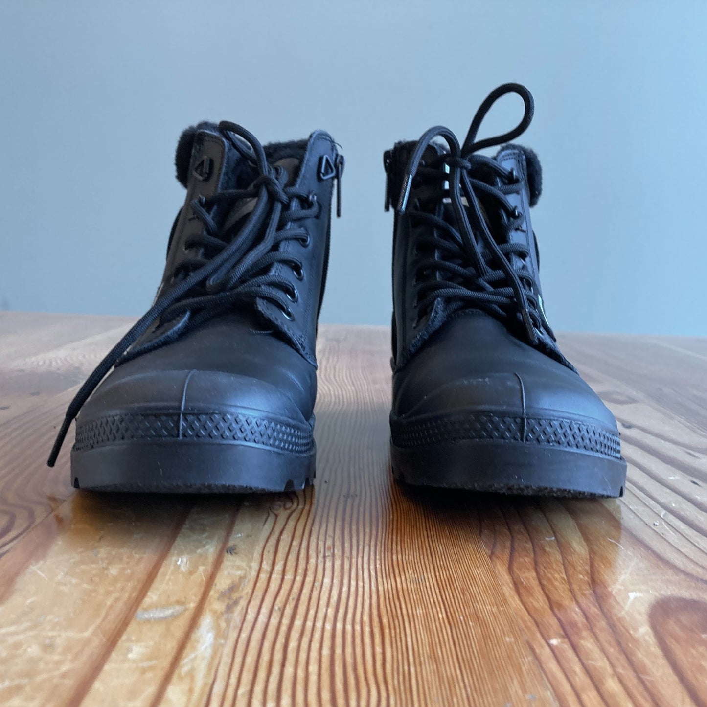 7 - Palladium Black Pampa Hi Snow Warm Leather Lined Boots w/ Box 0817LS