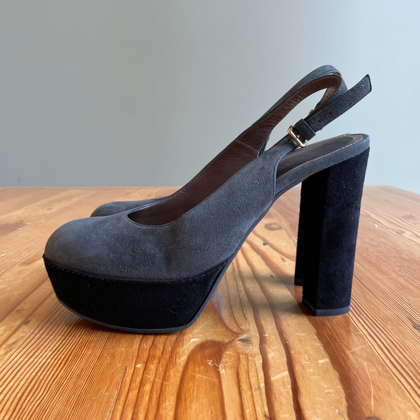 41 / 11 - Marni Dark Gray Suede Platform Slingback Heels NEW w/ Box 0726JB