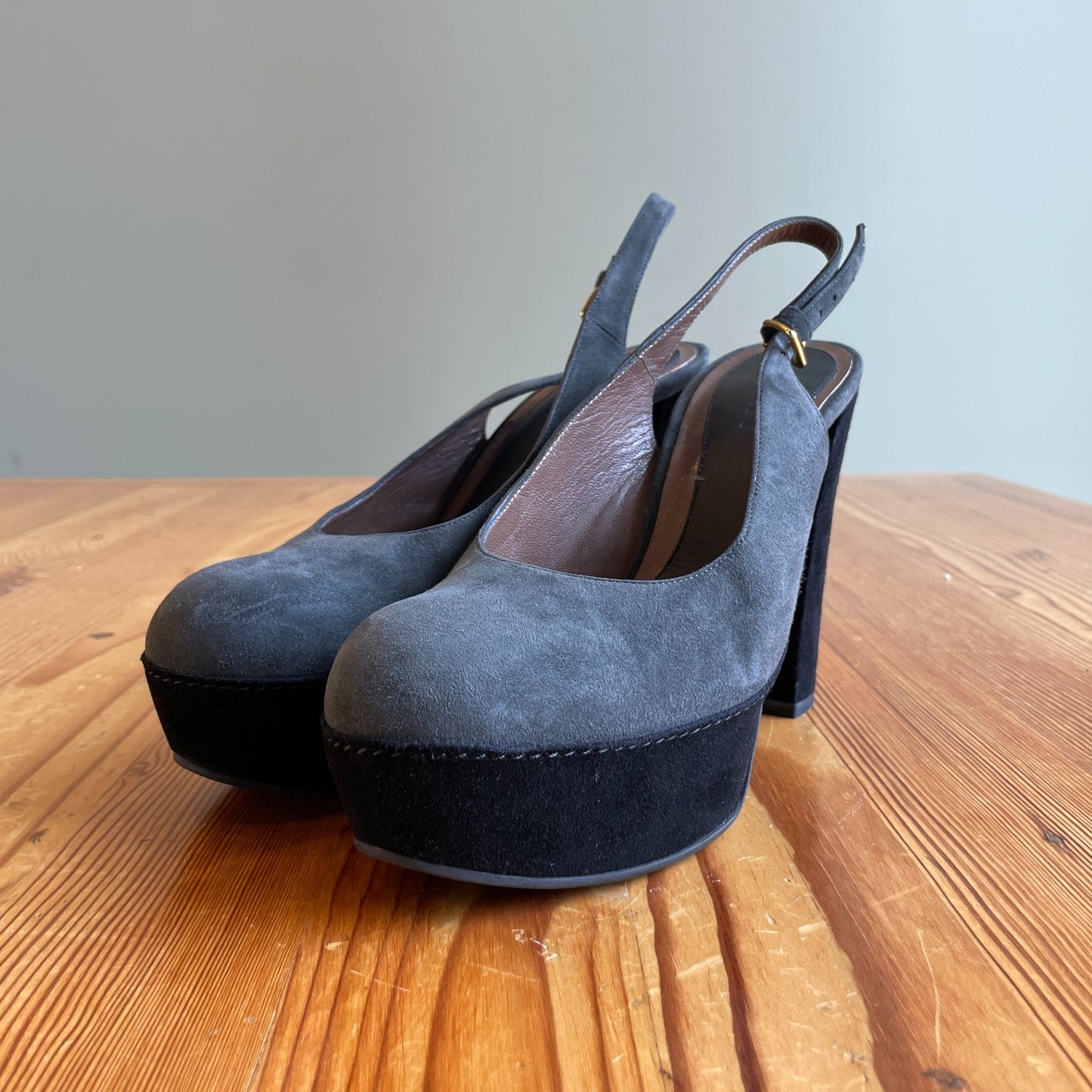 41 / 11 - Marni Dark Gray Suede Platform Slingback Heels NEW w/ Box 0726JB