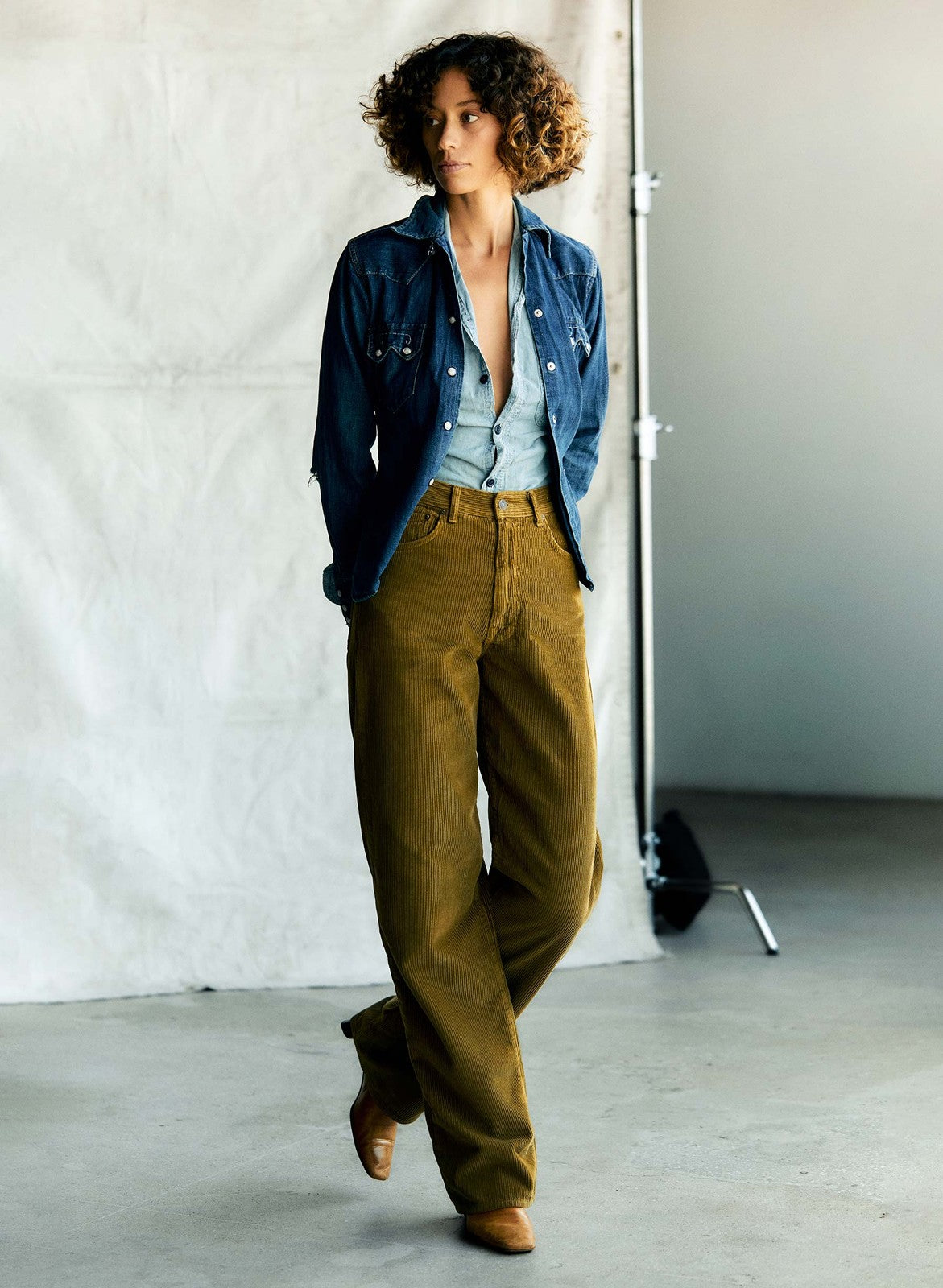 27 - Imogene + Willie Olive High Rise Catherine Corduroy Womens Pants 0312IG