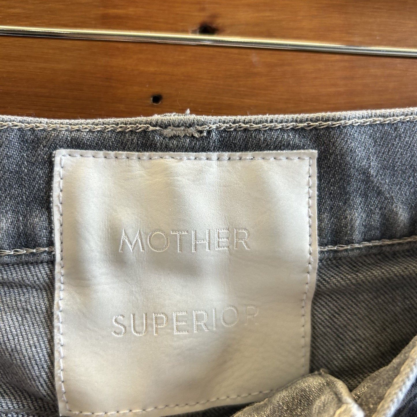 26 - Mother Superior Gray Wash Rambler Ankle Jeans in Uncommon Ground 1206CC