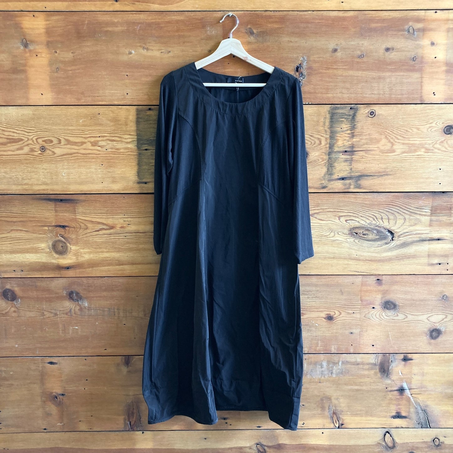 L - Sun Kim Black Long Sleeve Knit Nylon Contrast Midi Length Dress NEW 0901DM