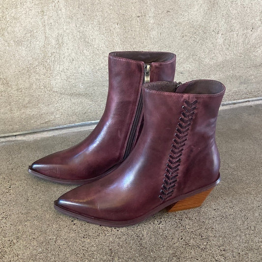 38 / 7-7.5 US - Antelope $249 Coffee Brown Leather Winona Ankle Boots NEW 0910NH