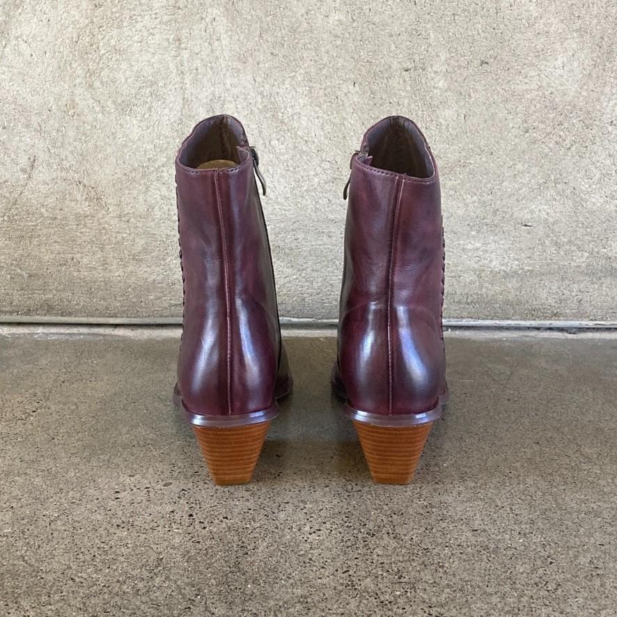 38 / 7-7.5 US - Antelope $249 Coffee Brown Leather Winona Ankle Boots NEW 0910NH