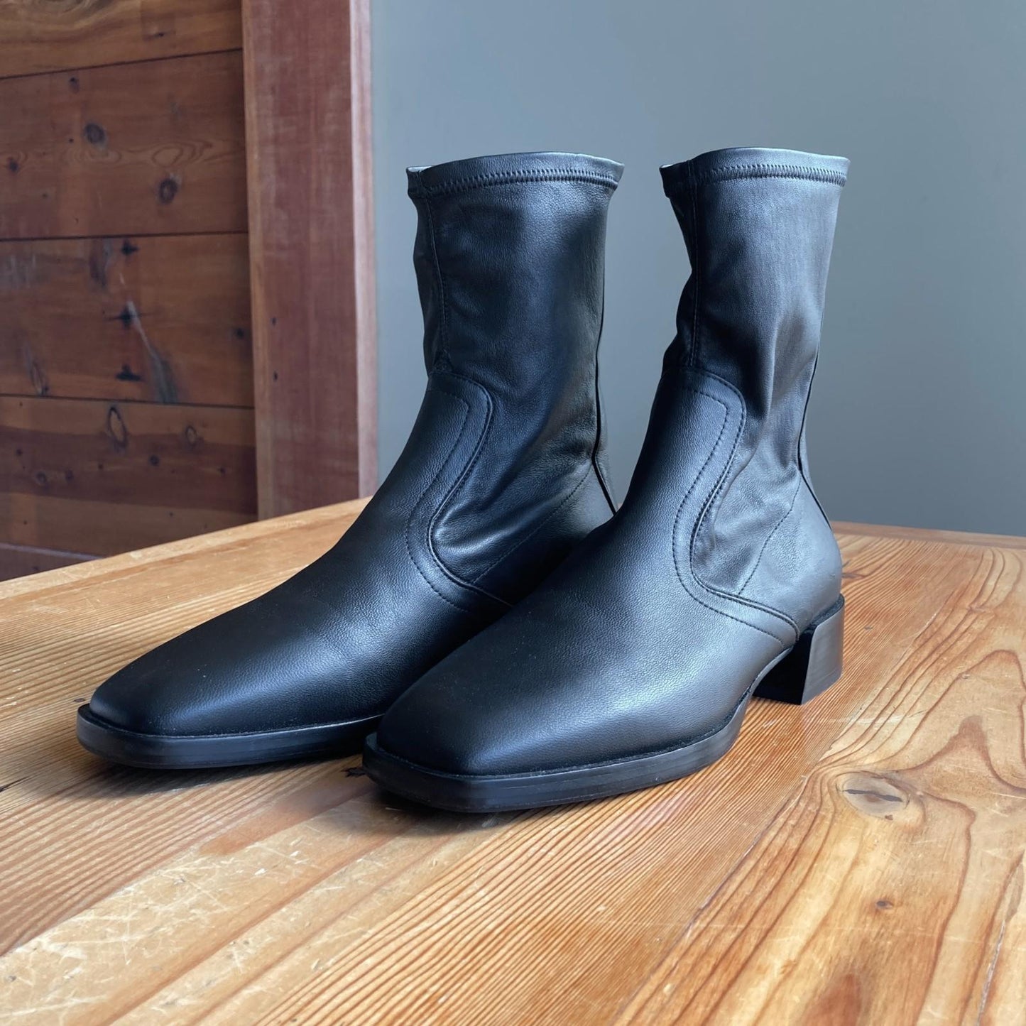 39 / 8.5-9 US - Labucq $590 Stretch Leather Caro Sock Boots NEW 0124KG