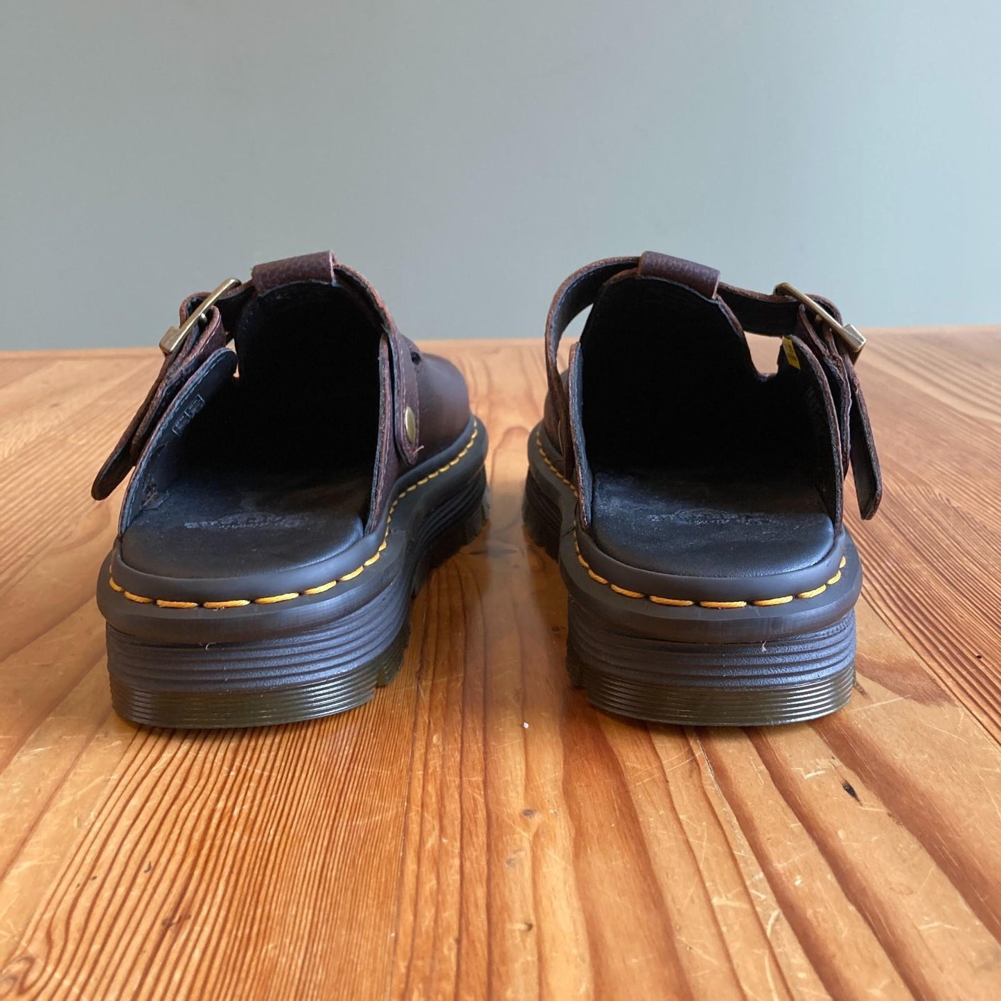 6 - Dr Martens $130 Brown Leather Zebzag Platform Mules Shoes NEW NWOB 0312IG