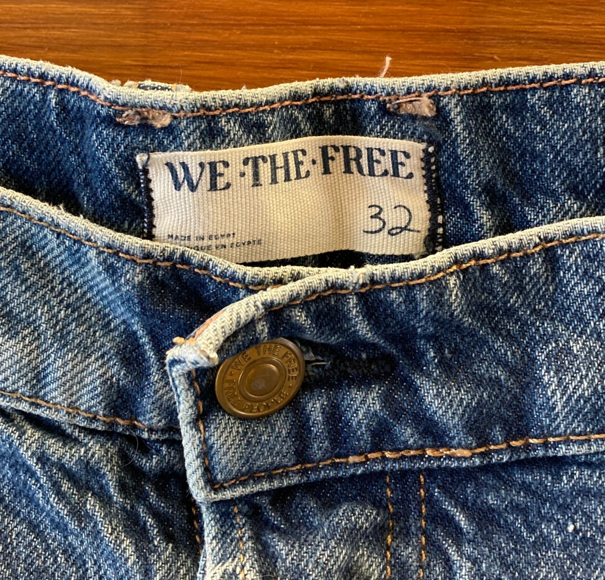 32 - We the Free People Button Fly Cuffed Leg Final Countdown Jeans 0425SV