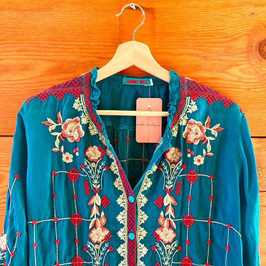 M - Johnny Was Blue Embroidered Button Front Long Sleeve Shirt 1031LF