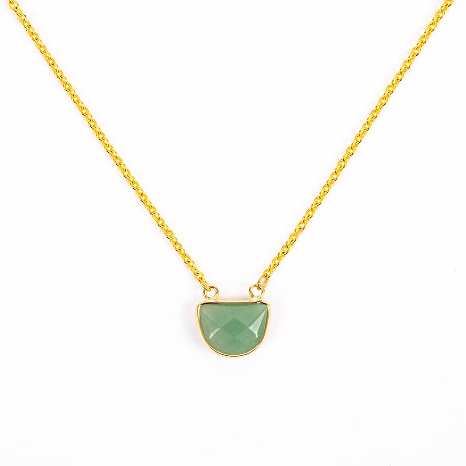 Large Faceted Stone Pendant Necklace: Lapis