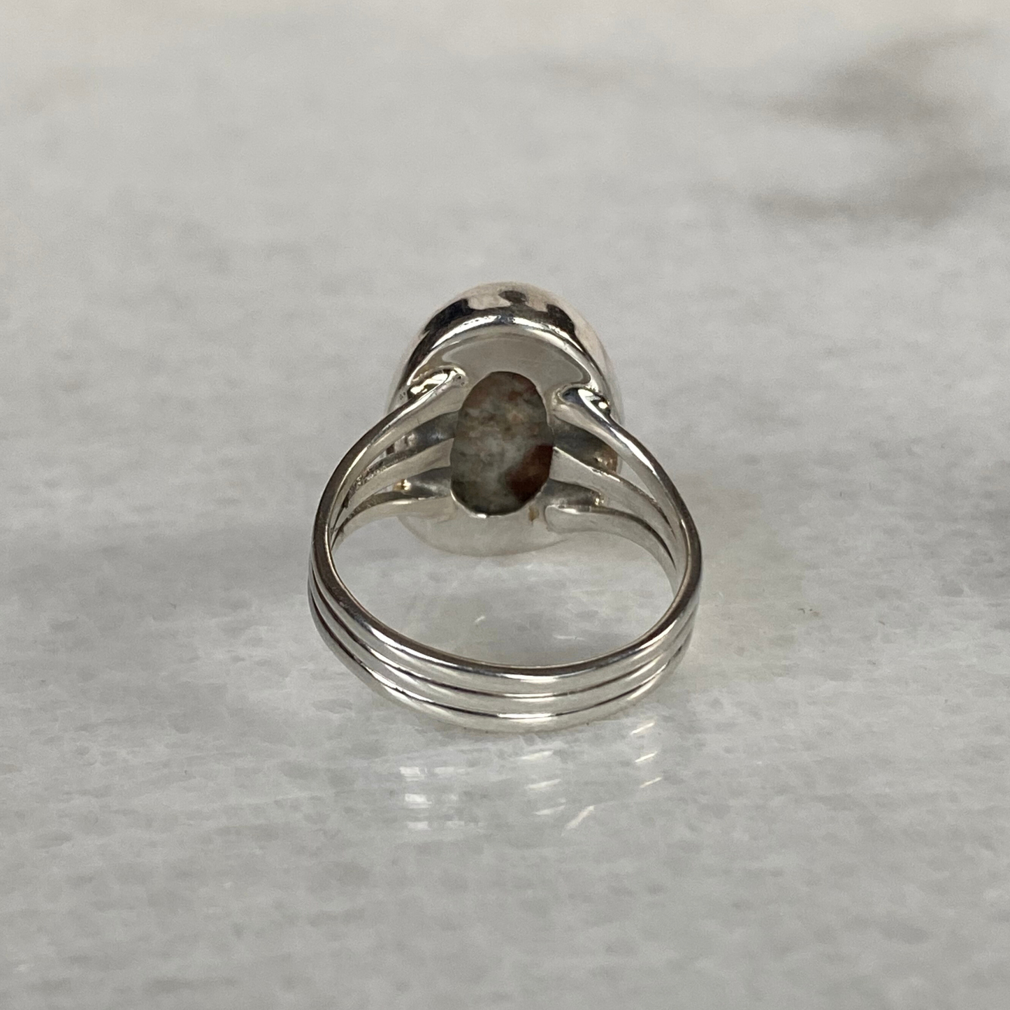 Seeds - Sterling Silver Garnet in Limestone Wide Band Ring: 7