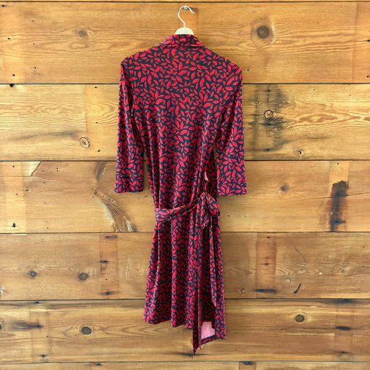 Diane Von Furstenberg Red Kiss Print Gildred Silk Wrap Dress - Size 6 - 0428OM