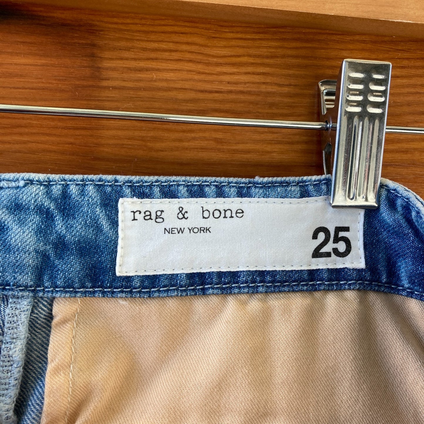 25 - Rag & Bone $320 Light Wash Featherweight Wide Leg Arianna Jeans 1002MG