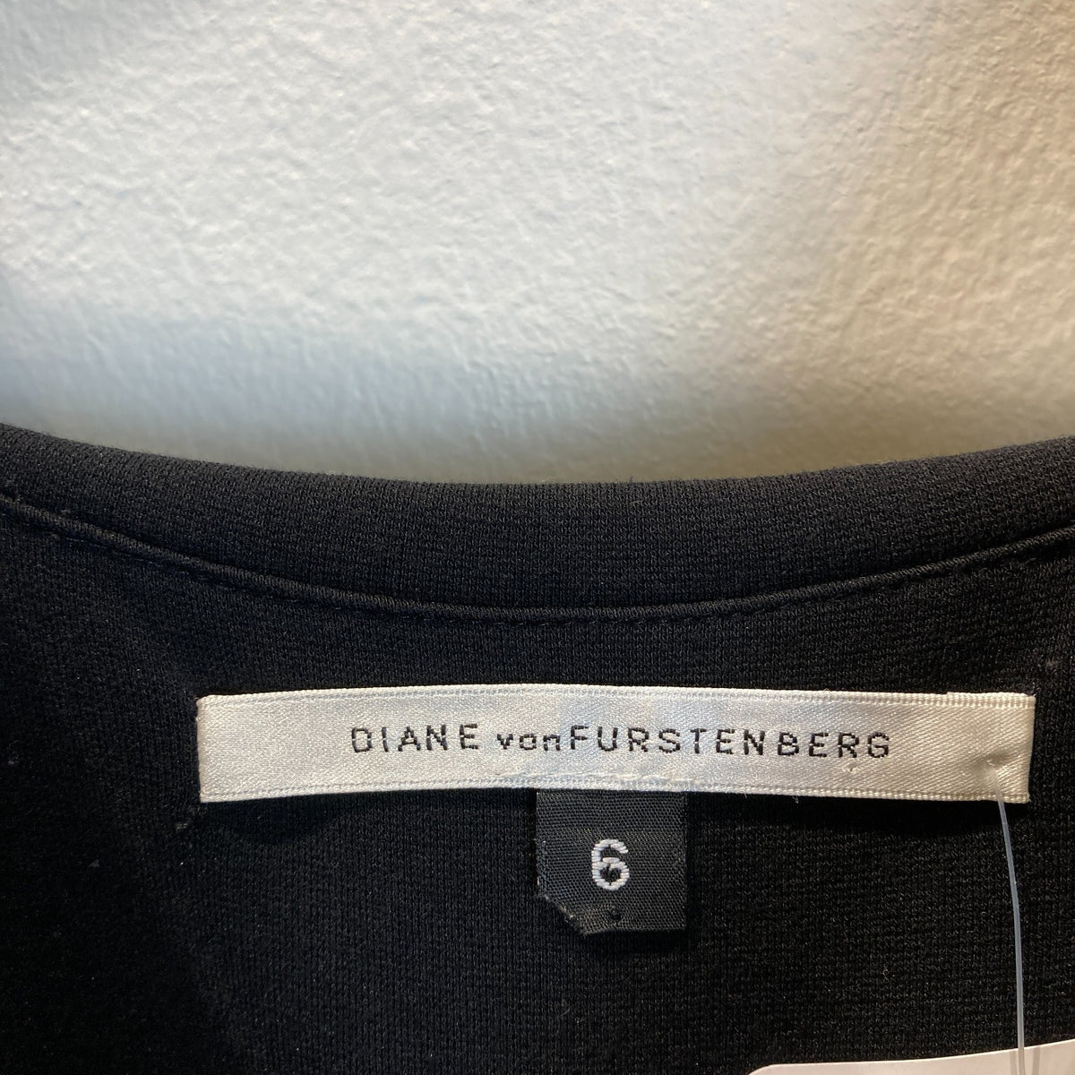 DVF Diane von Furstenberg Black Ponte Knit Midi Dress - Size 6 - 0504AK