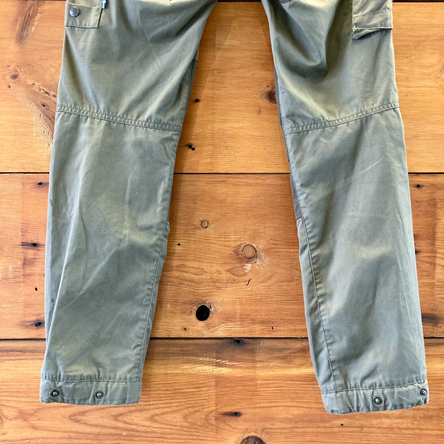 FjallRaven Army Green G-1000 Cargo Utility Womens Pants - Size 27-28 - 0927LL