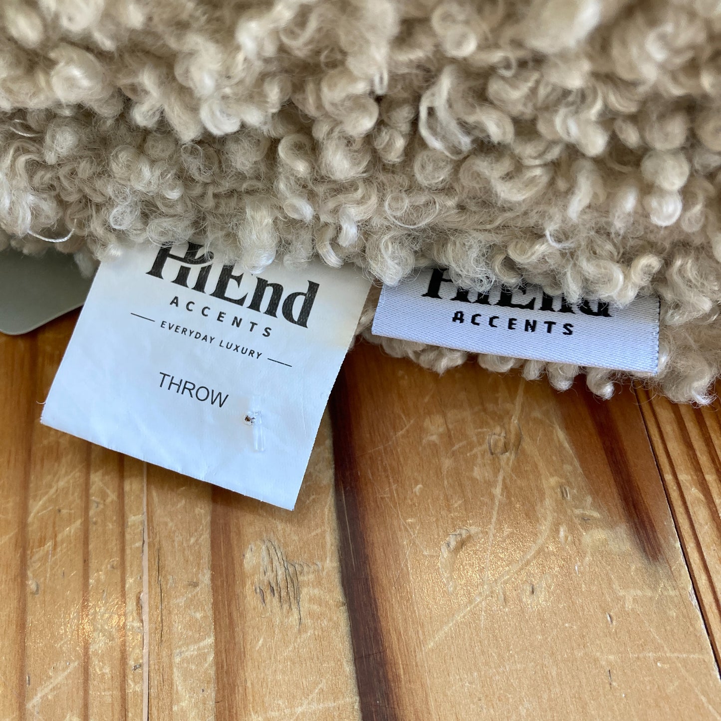 Hi End $105 Natural Cream Teddy Fleece Throw Blanket - 4427SC