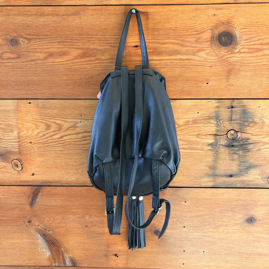JJ Winters Black Leather Cayden Purse Tassel Solid Boho Backpack 0107KA