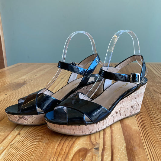 Prada Black Patent Vernice Wedge Ankle Strap Cork Sandals - Size 39 / 9 - 0926AD