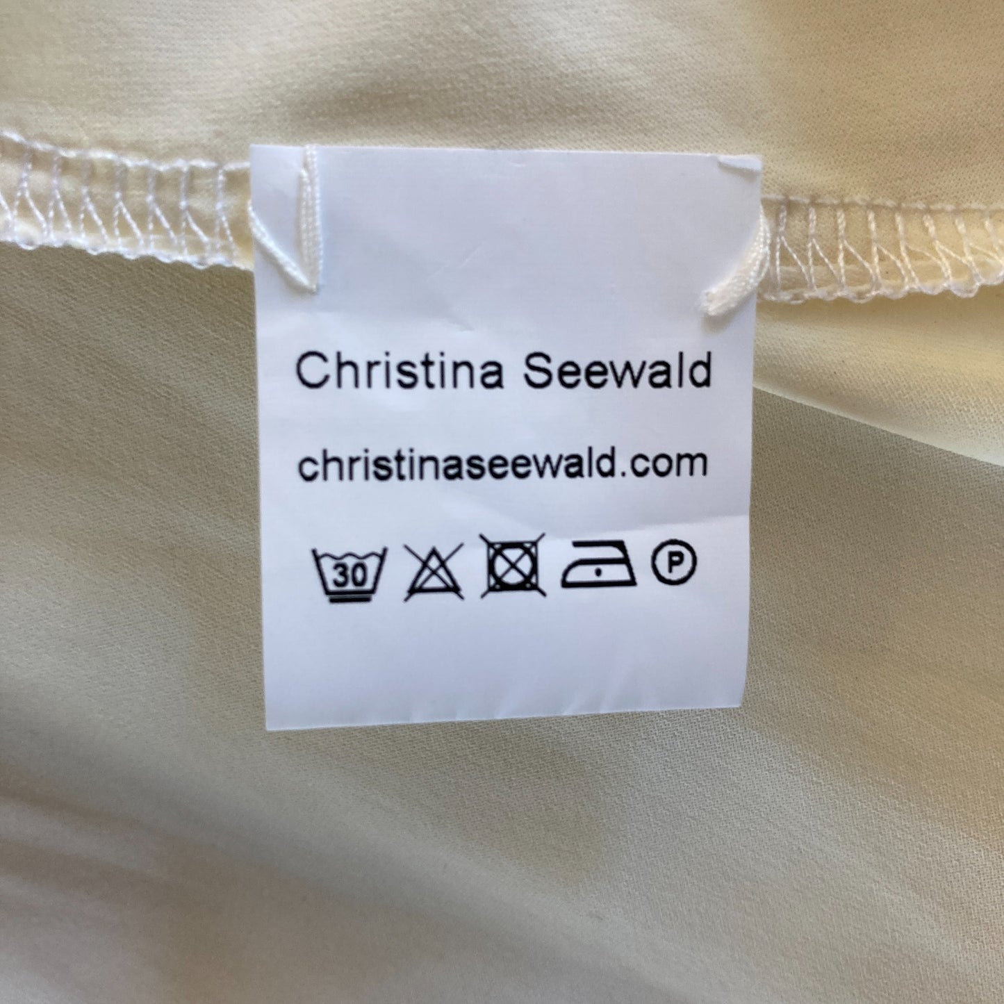Christina Seewald Ivory Long Sleeve Stretch Fit Turtleneck Top - Size L - 0106KA