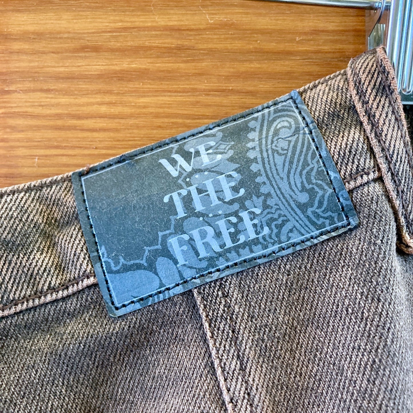 We The Free Black Brown Wash Lucky You Mid Rise Barrel Jeans - Size 33 - 0425SV