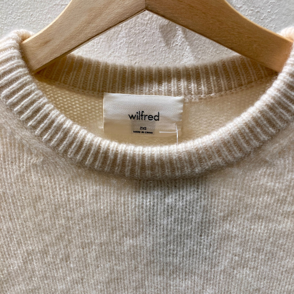 Wilfred Aritzia White Pullover Luxe Cashmere Lavish Sweater - Size 2XS - 0907SF