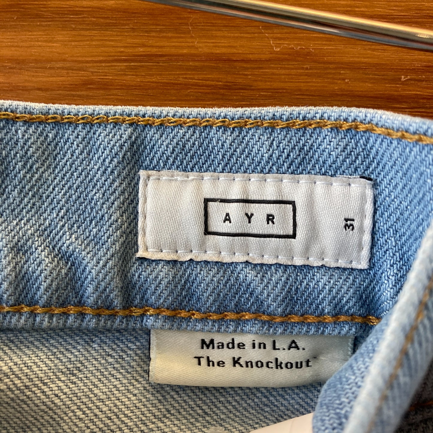 AYR Light Wash Denim Relaxed Fit Womens Jeans - Size 31 - 0815CJ