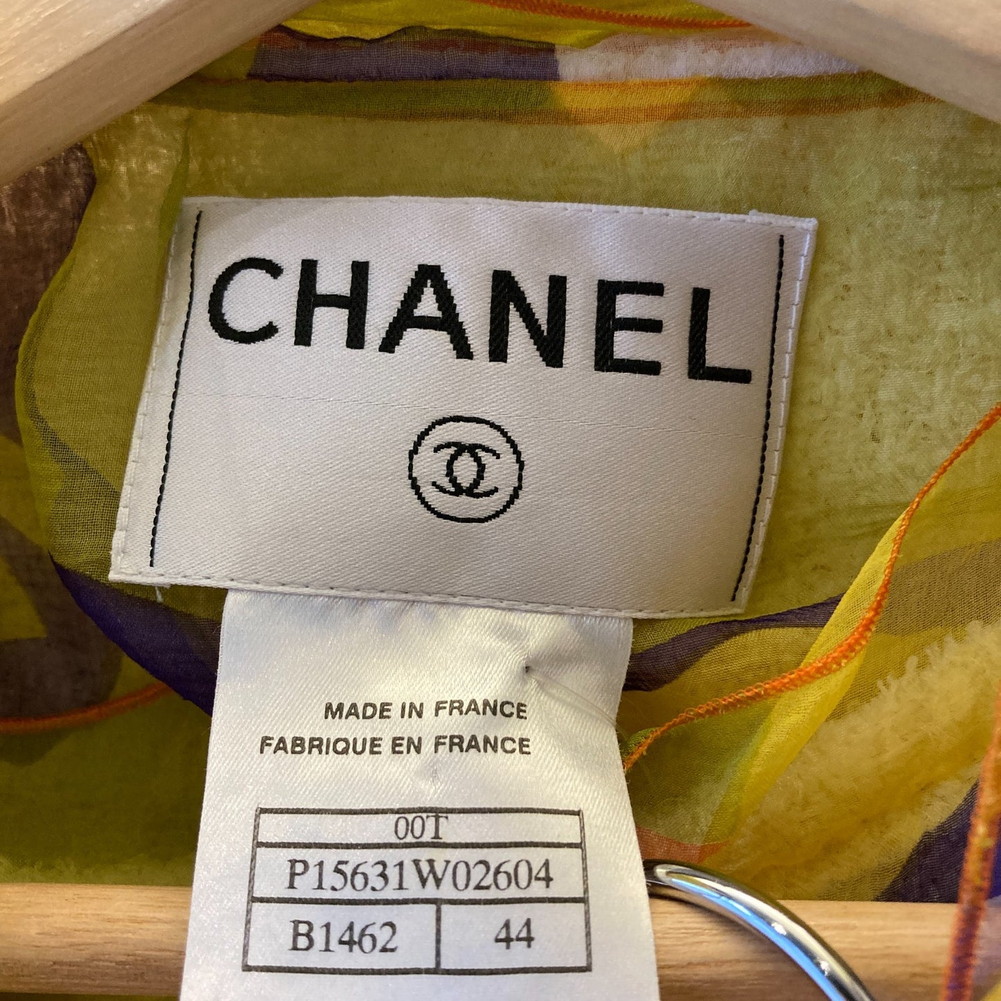 44/M - Vintage Chanel Ivory Tweed & Silk 3 Piece Skirt Suit Set *EUC 1227EL