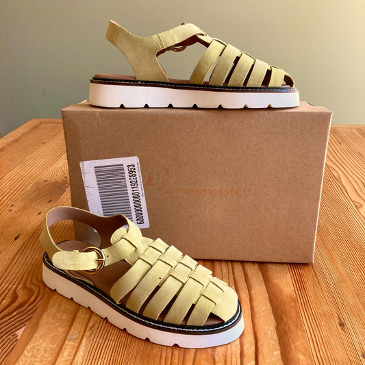Anthropologie $125 Lime Green Fisherman Sandals w/ Box - Size 9 - NEW - 0327SM