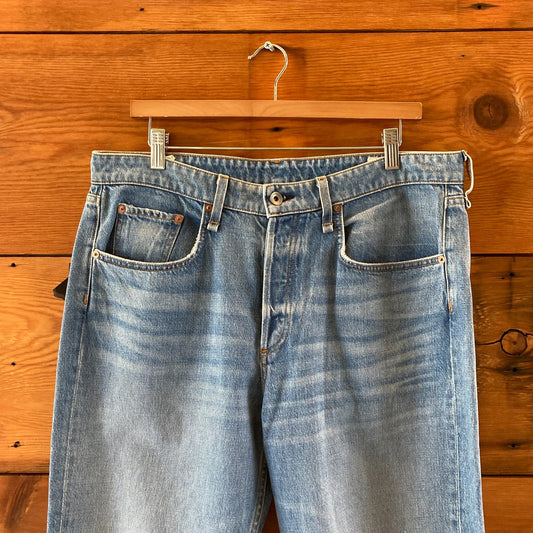 Rag & Bone Light Mid Rise Boyfriend Jones w/ Holes Jeans - Sz 31 - NEW - 0417DL