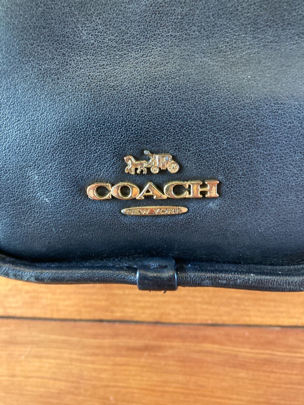 Coach Small Black Leather Canteen Circle Crossbody Bag Purse - 0617RF