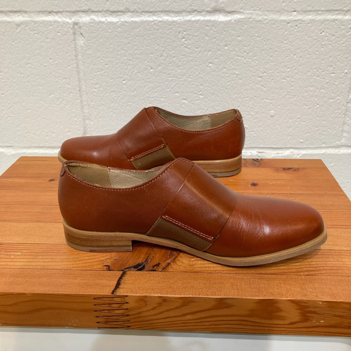 Wolverine NEW 1883 Cognac Leather Slip-On Olive Loafers Shoes - Size 7 - 0320JS