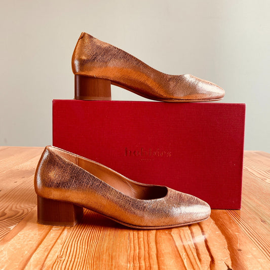 38 / 7.5 - Bobbie's $275 Gold Rosie Modoré Low Heel Ballet Shoes w/ Box 0204EB