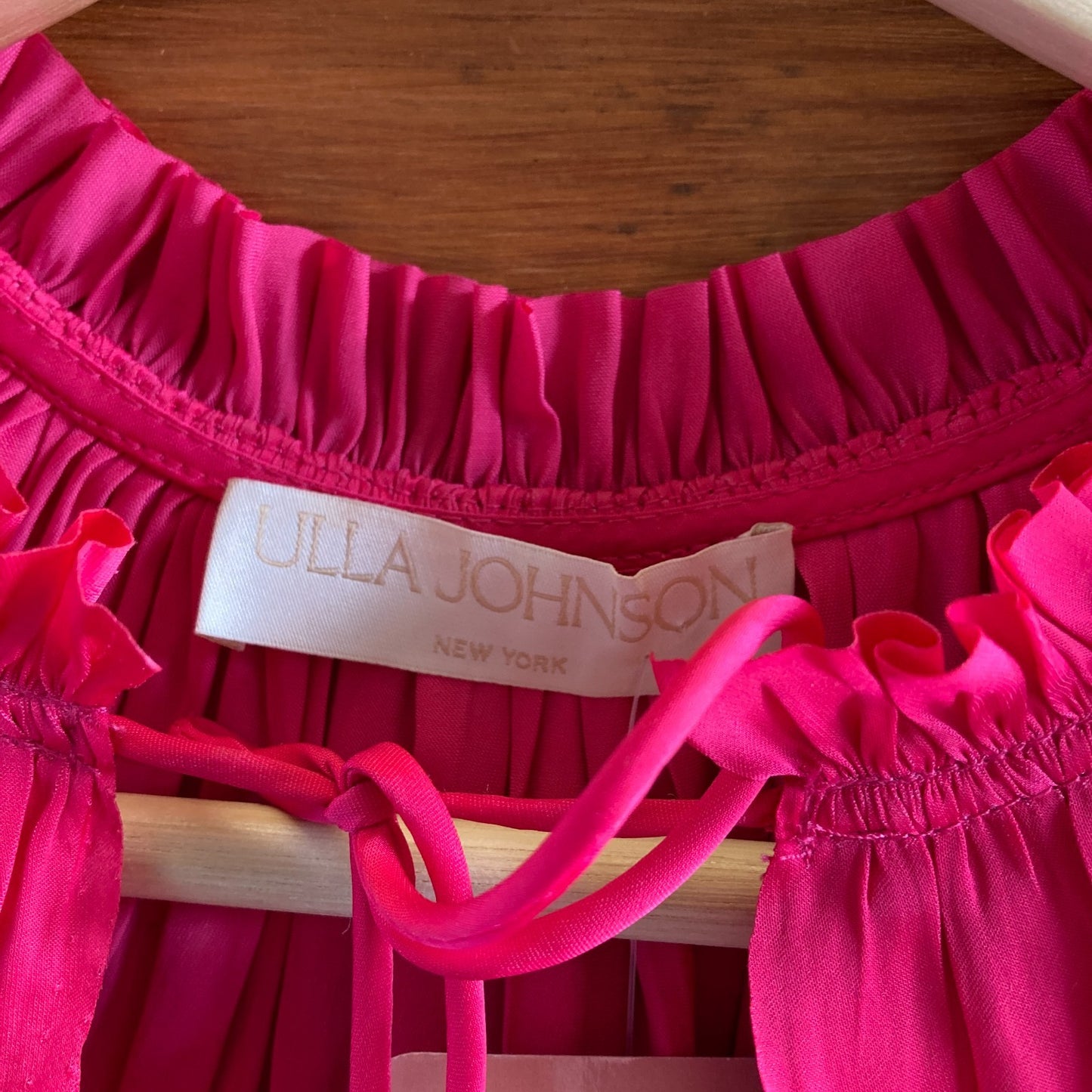 0 / XS - Ulla Johnson Pink Eleni Crushed Plisse Satin Short Sleeve Top 0410KB