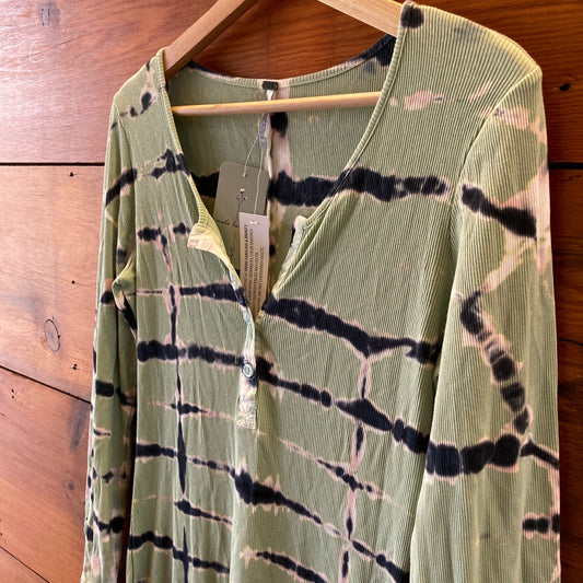 YFB Young Fabulous & Broke NEW Tie Dye Ribbed Henley Dress - Size M - 0710MG