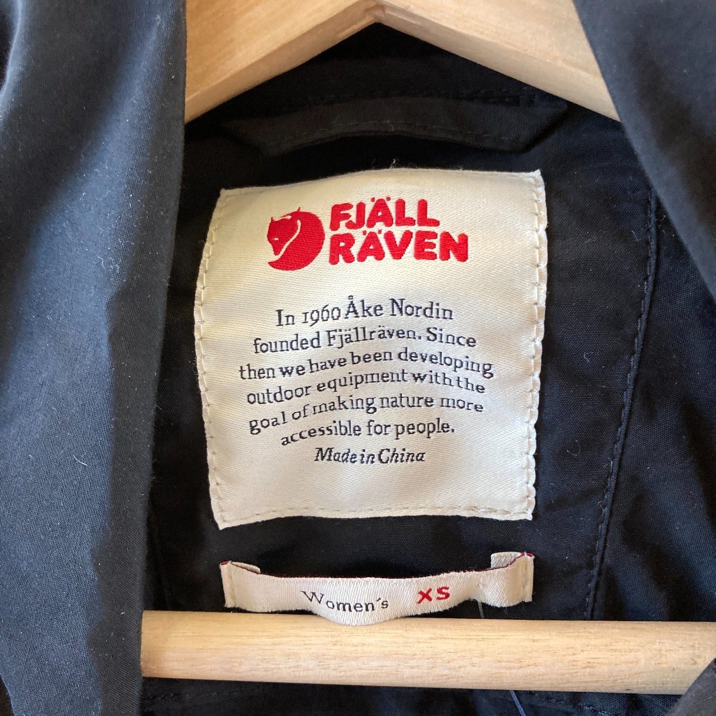 Fjallraven Black Women's 83516 High Coast Wind Jacket - Size XS - 0312IG