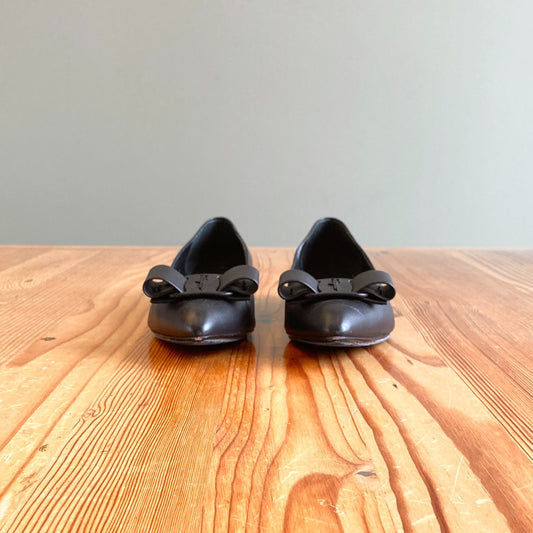 8.5 - Ferragamo Black Leather Bow Toe Viva Flats Shoes w/ Box 0419NR