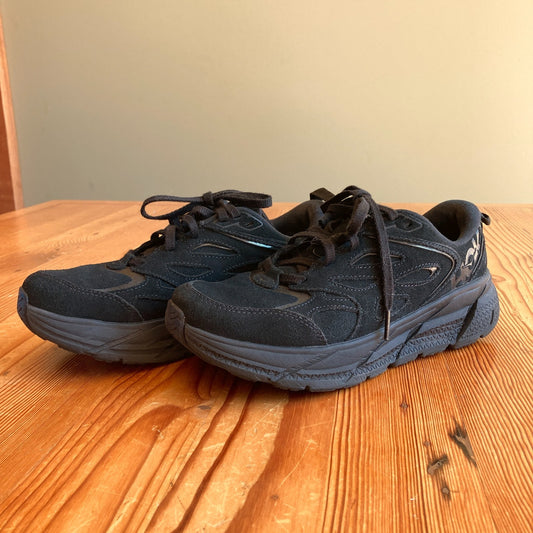 Hoka One Black Suede Clifton 1122571 Running Shoes - Size 8 - w/ Box - 0416JW