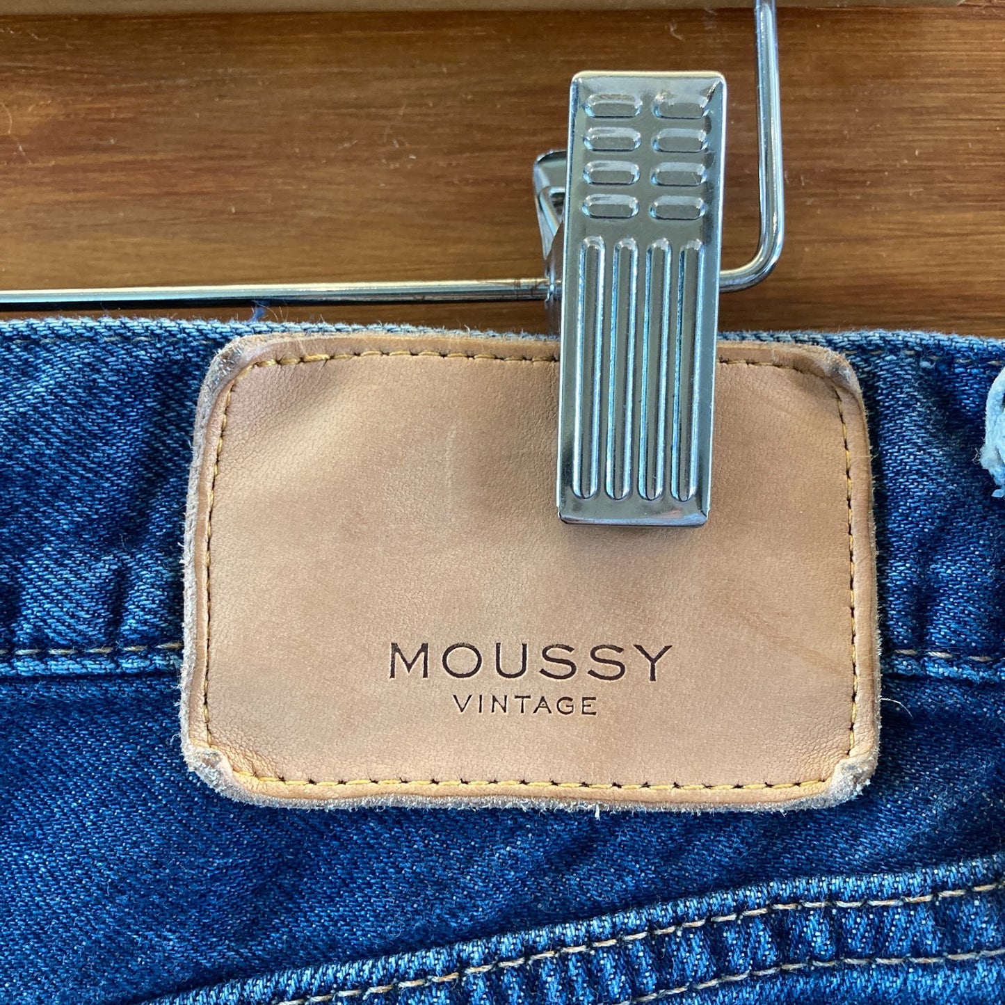 Moussy Vintage Straight Low Ridgefield Womens Jeans - Size 29 - 4427SC