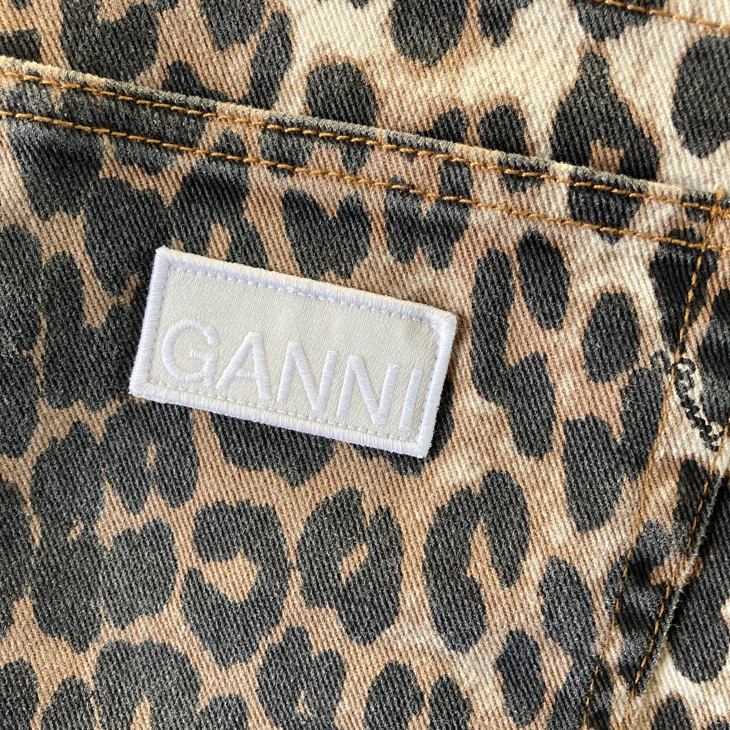 Ganni Leopard Print Betzy Cropped High Waist Jeans - Size 27 - 0312IG