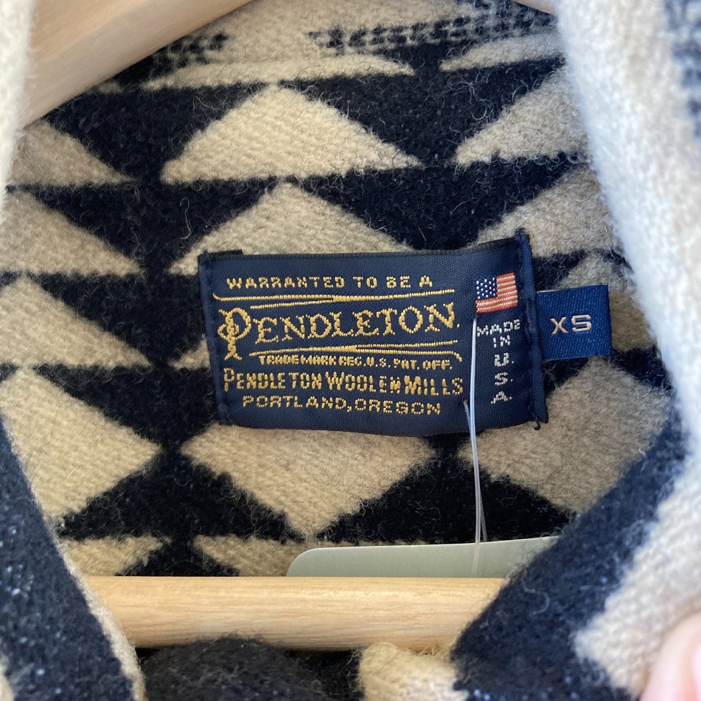 Pendleton $629 Black & Tan Timberline Jacquard Coat - Size XS - NEW - 0318TR