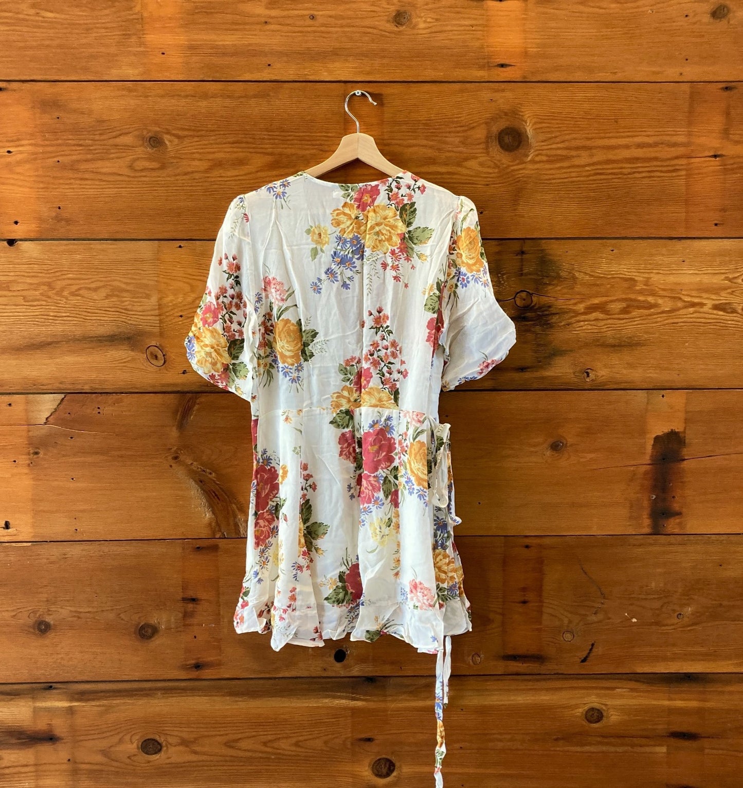 Reformation White Floral Patterned Short Sleeve Wrap Dress - Size L - 1125EA