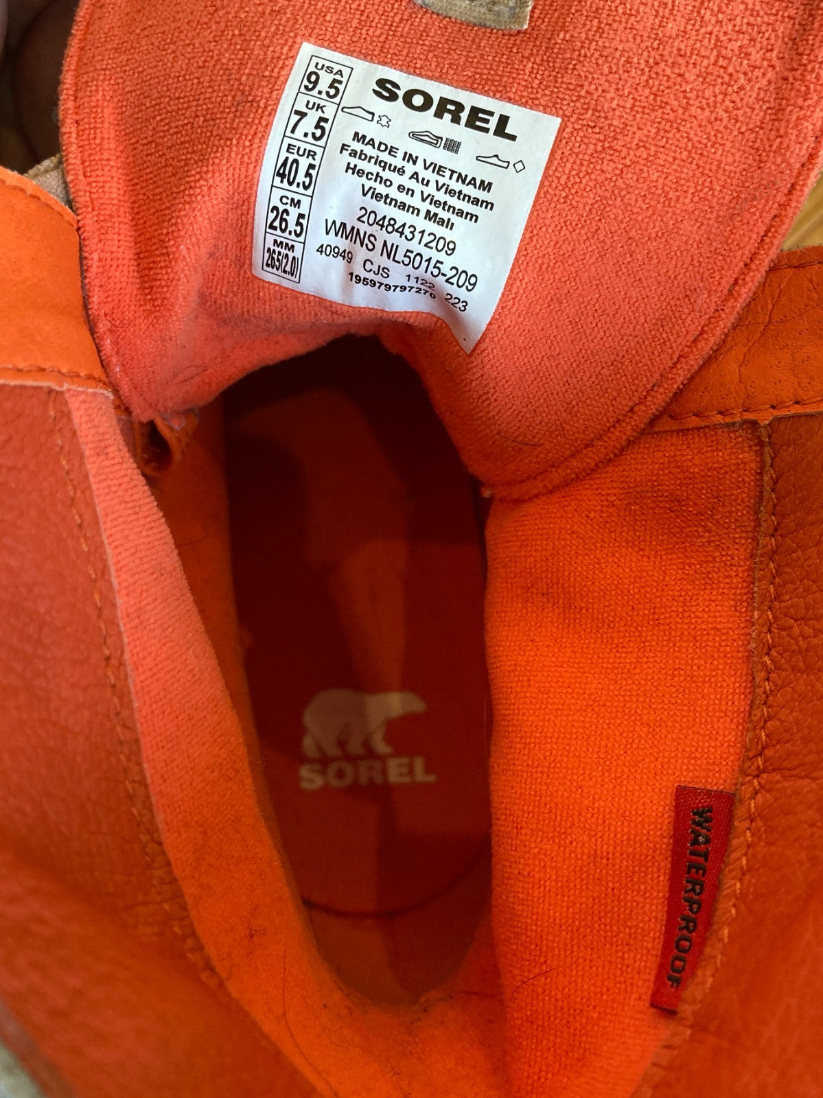 9.5 - Sorel Tan Orange Platform Lace Up Caribou X Waterproof Combat Boots 0114KE