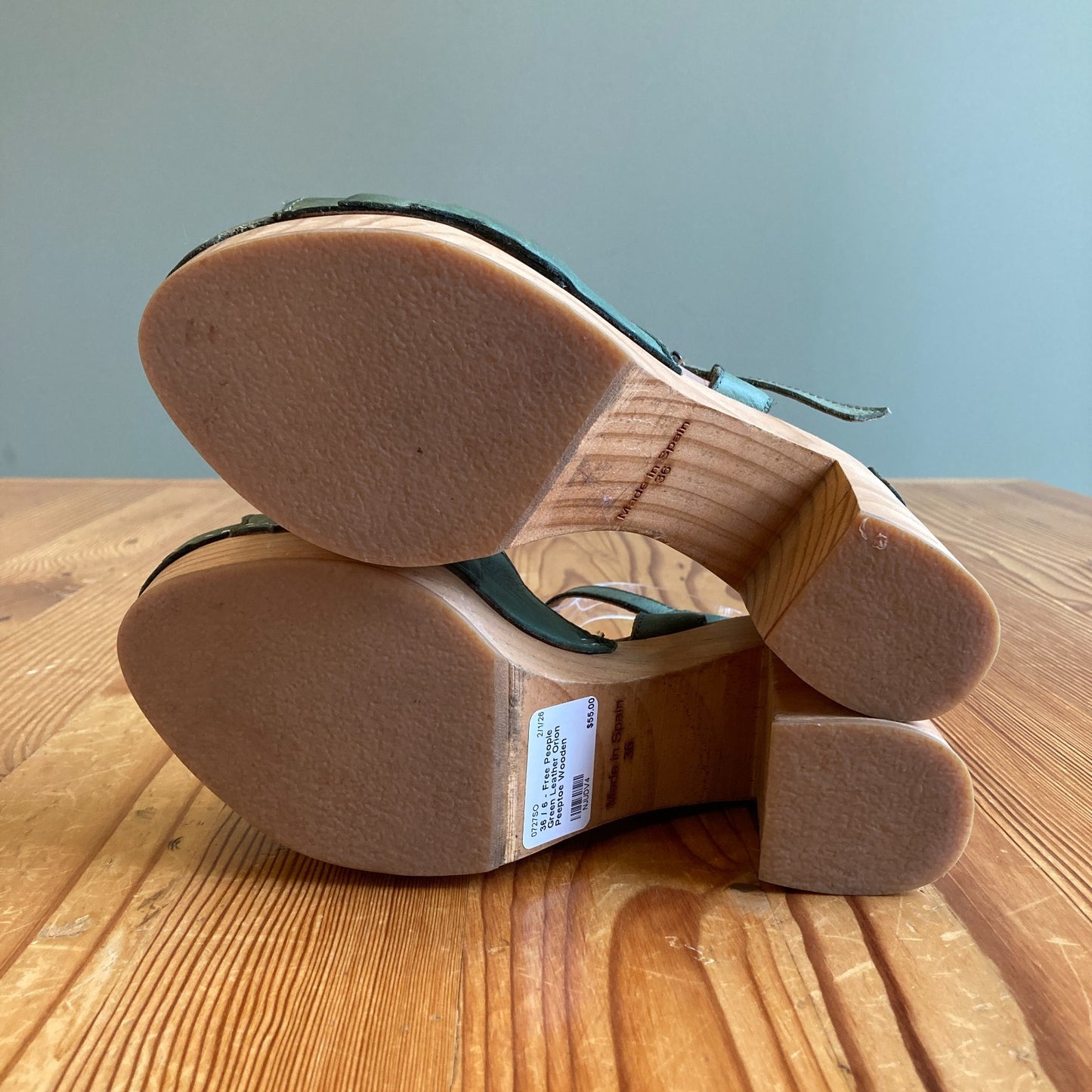 36 / 6 - Free People Green Leather Orion Peeptoe Wooden Platform Clogs 0727SO