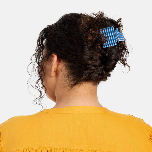 Midi Box Claw in Blue Lattice