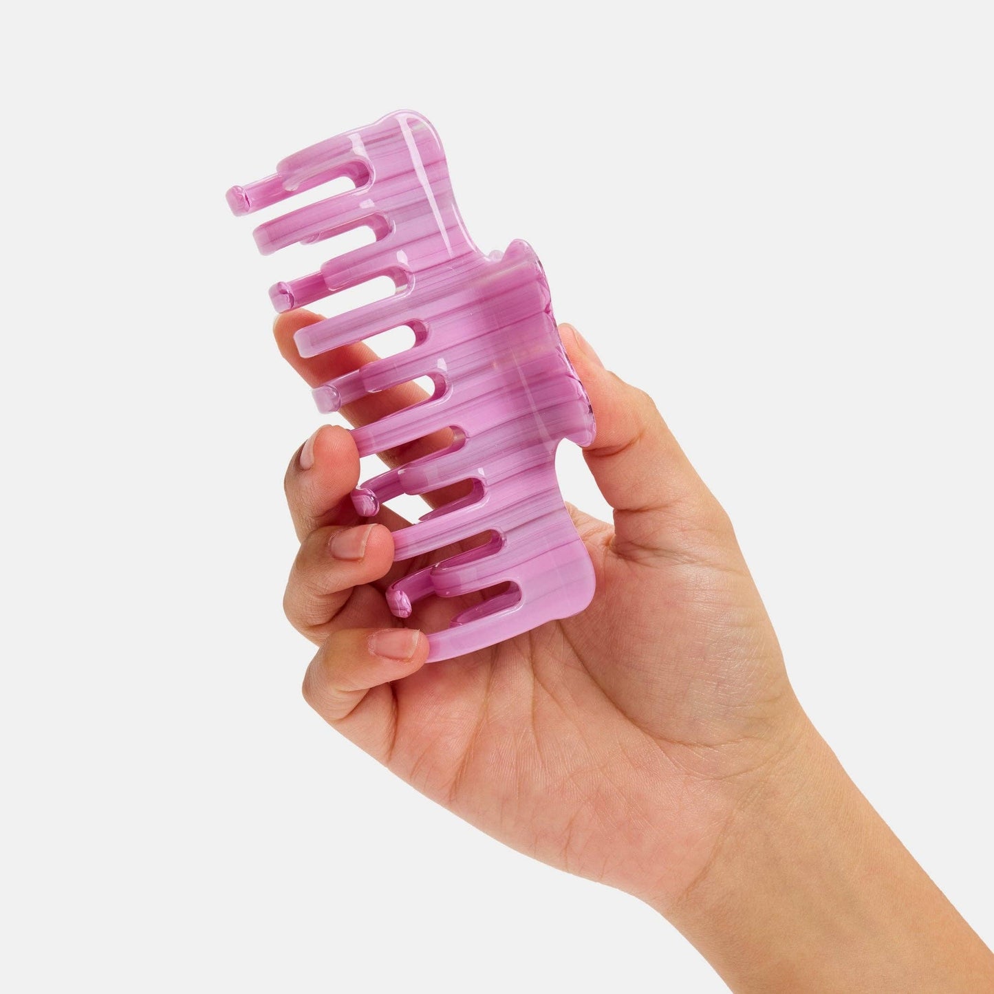 Jojo Claw in Large Petunia