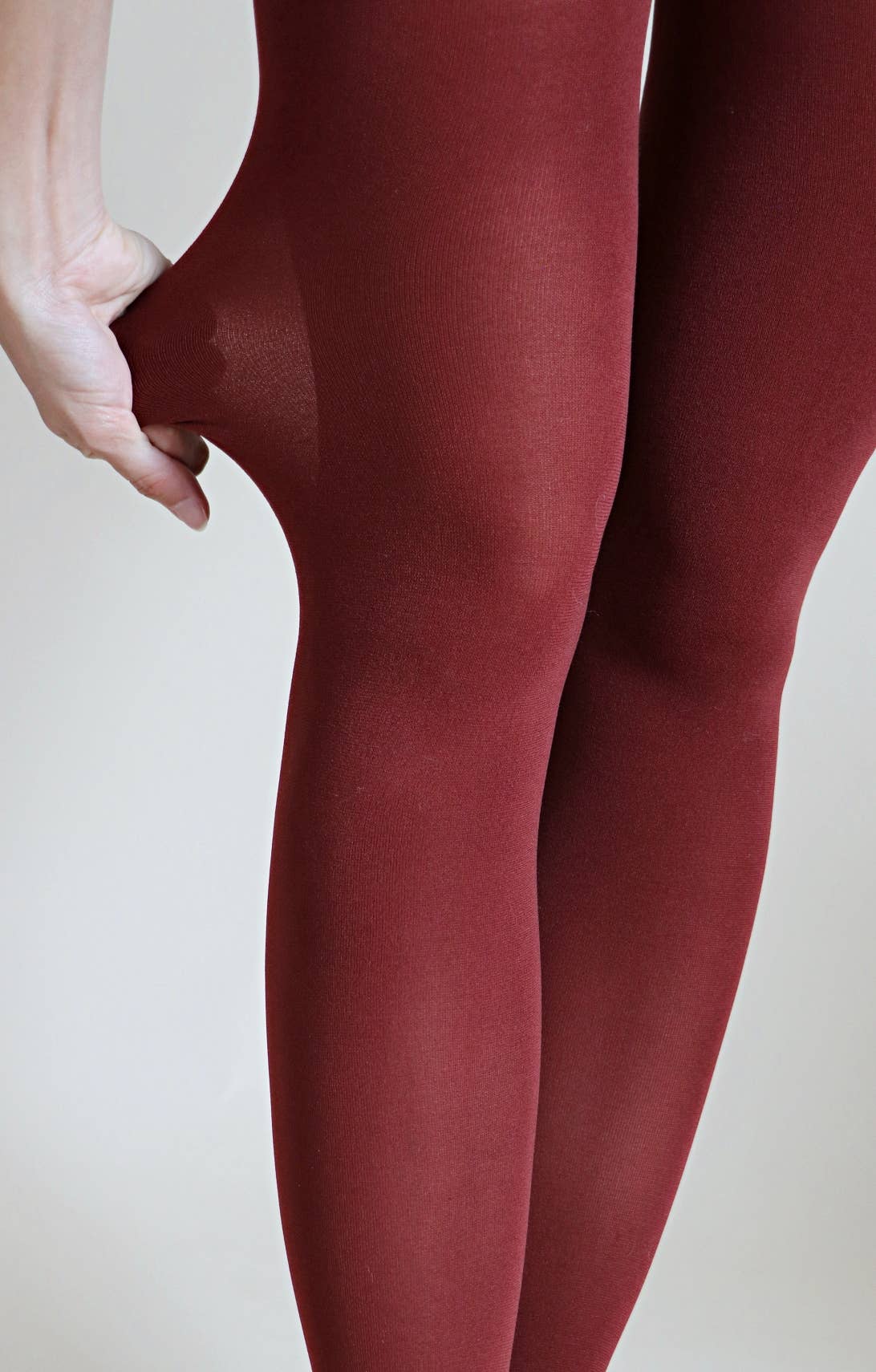 OPAQUE ZOKKI COLORED TIGHTS: Merlot / Tall/ Large- Plus
