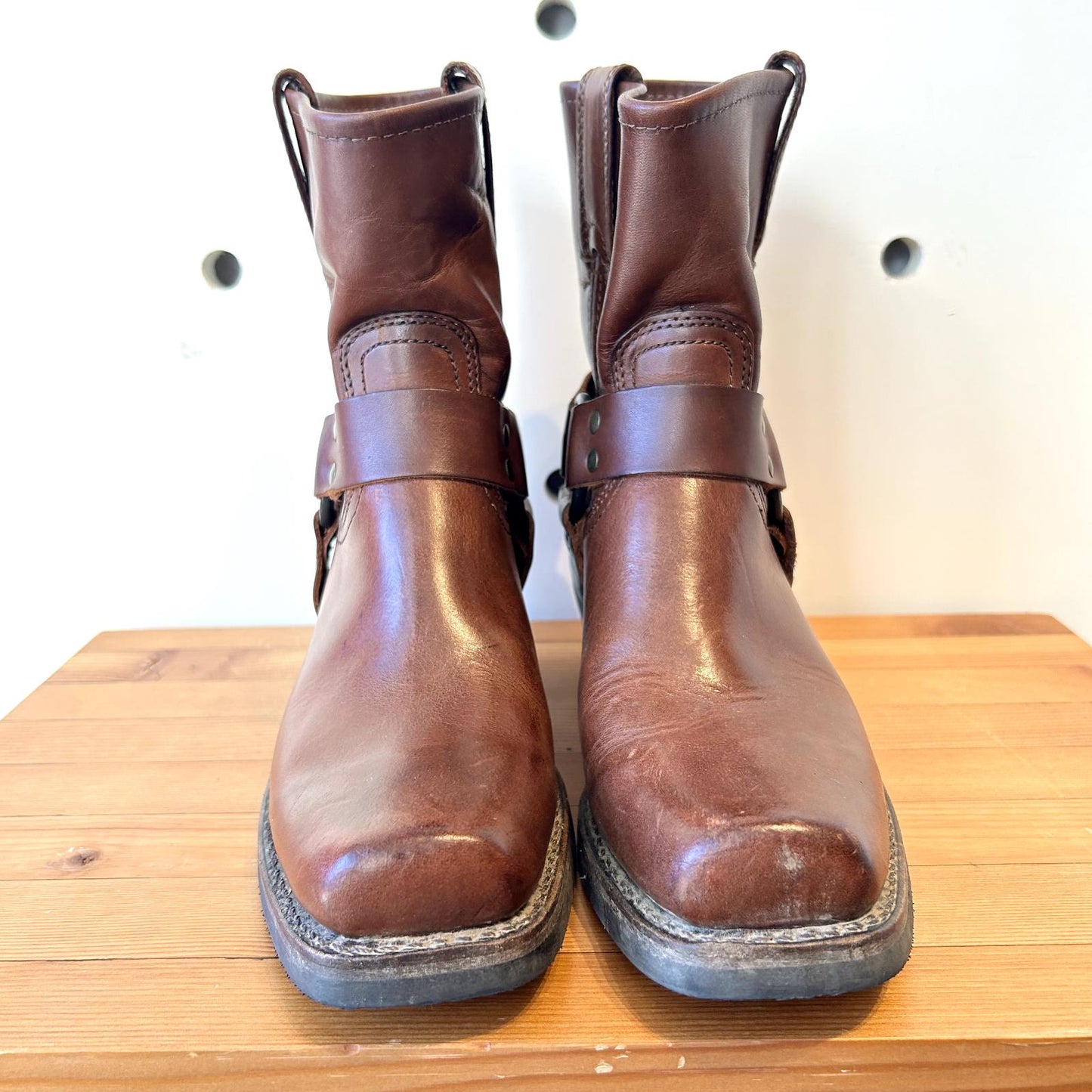 8 - Frye Brown Leather 8R Harness Pull On Riding Low Square Toe Boots 1011SC