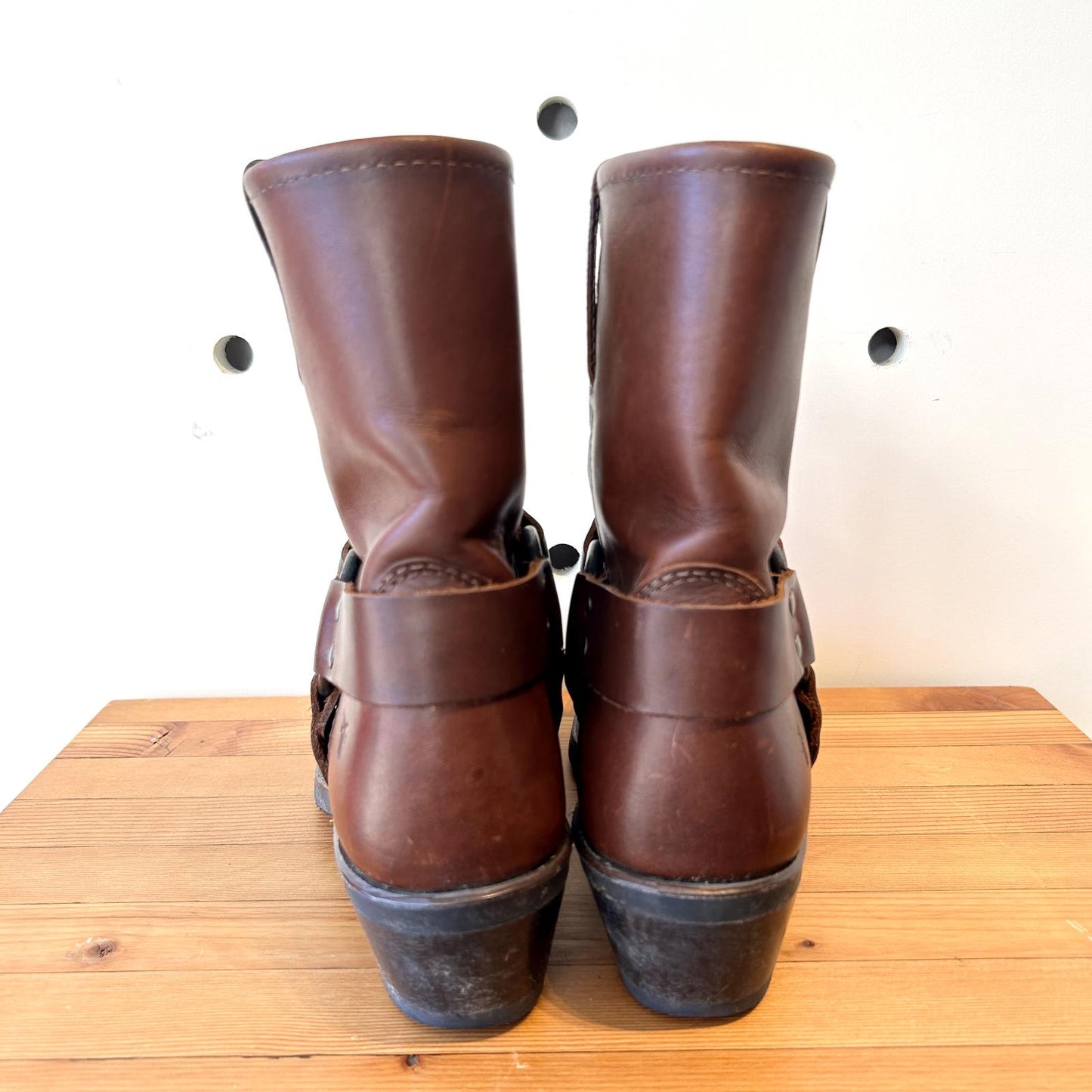 8 - Frye Brown Leather 8R Harness Pull On Riding Low Square Toe Boots 1011SC