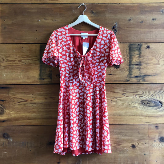 34 / XS - Sezane $205 Red White Floral Print Short Sleeve Norabel Dress 0312IG