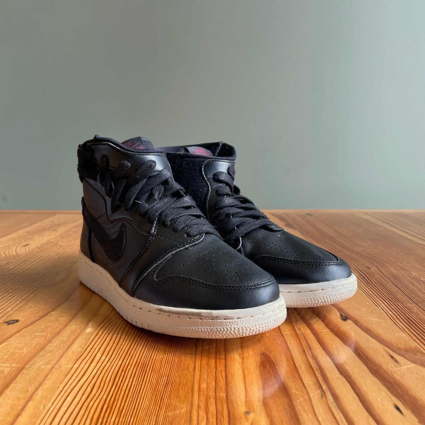 7 - Nike Black Jordan 1 Rebel XX Womens AR5599-006 Hi Top Sneakers Shoes 1007KW